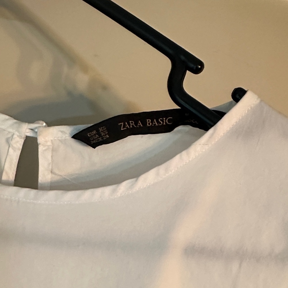 Zara Basics White Ruffle Sleeve Top - Picture 2 of 4